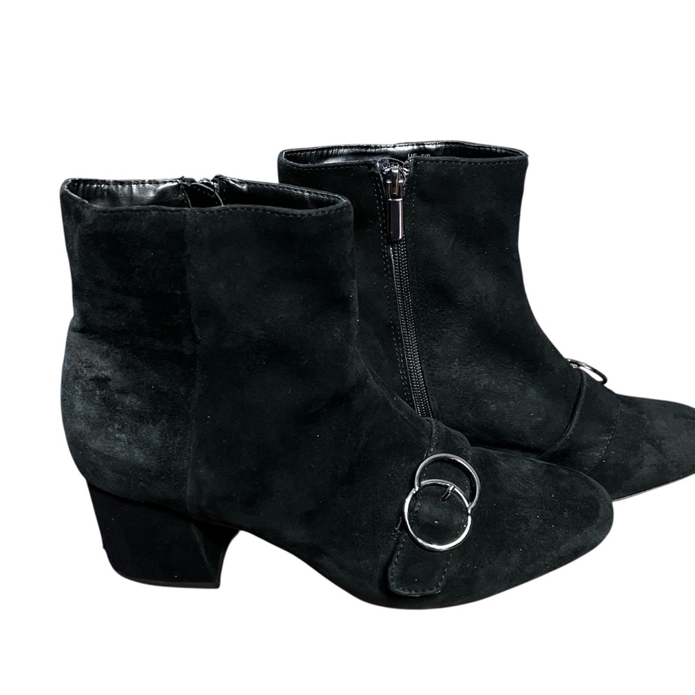 BLEECKER & BOND Lacey Black Suede  Block Heel Ankle Boot 
Size 10